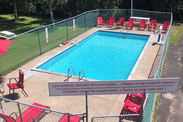 Pool 111 of 165