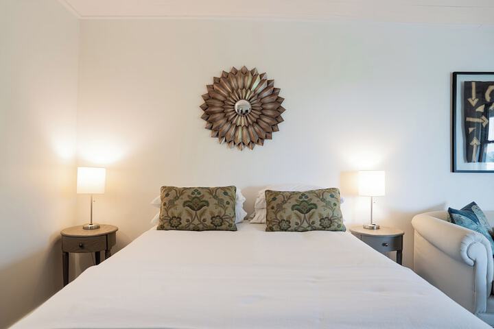 Room 35 of 68