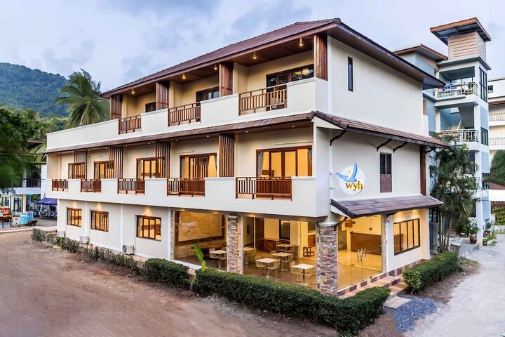 Wyh Hotel