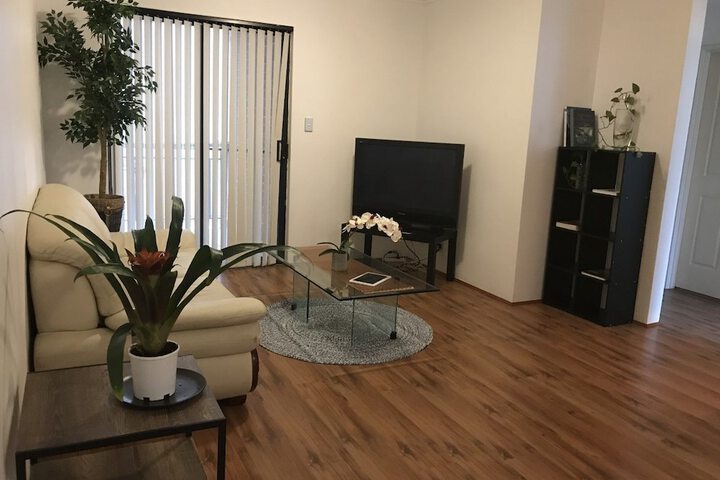 Room 5 of 10
