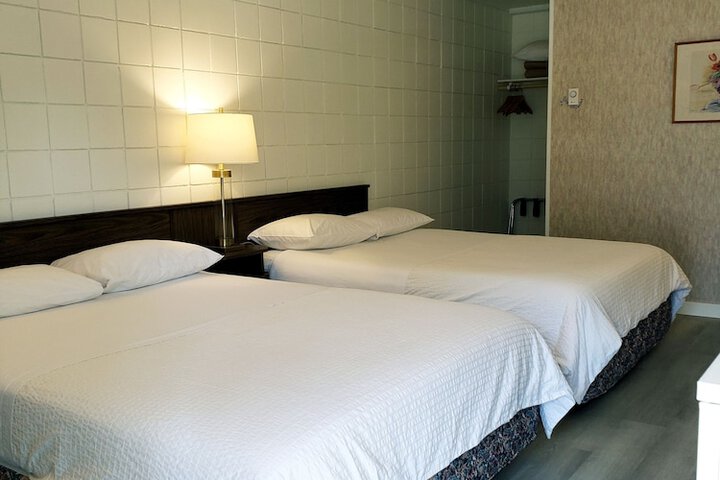Room 11 of 81