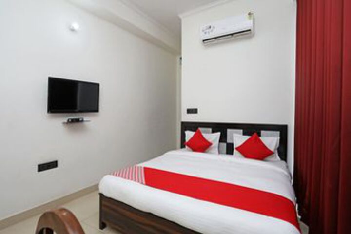 Room 5 of 20
