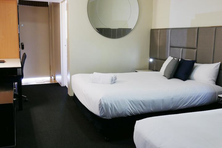 Room 8 of 37