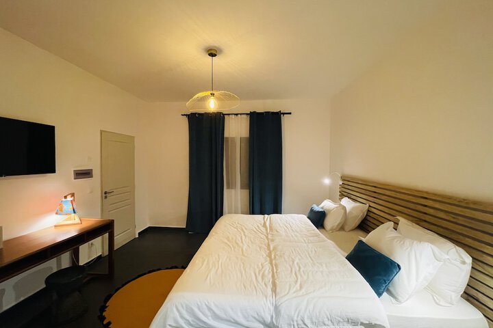 Room 7 of 30