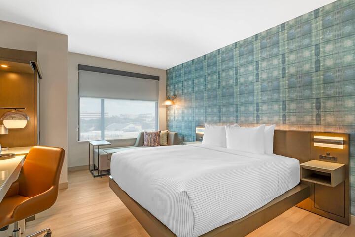 Room 21 of 50