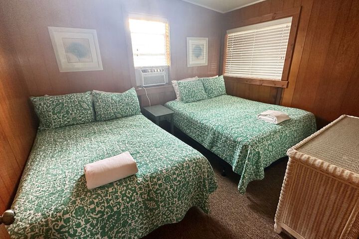 Room 10 of 123