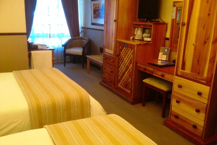 Room 19 of 33