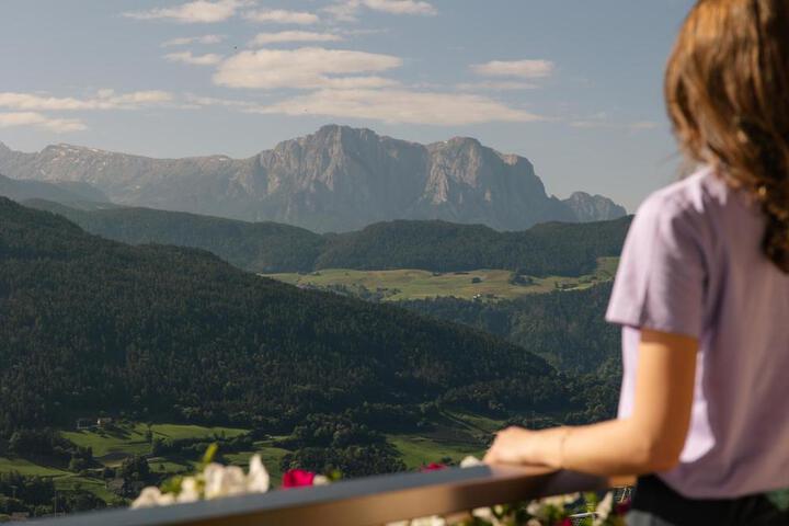 General 16 of 32