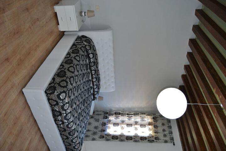 Room 14 of 43
