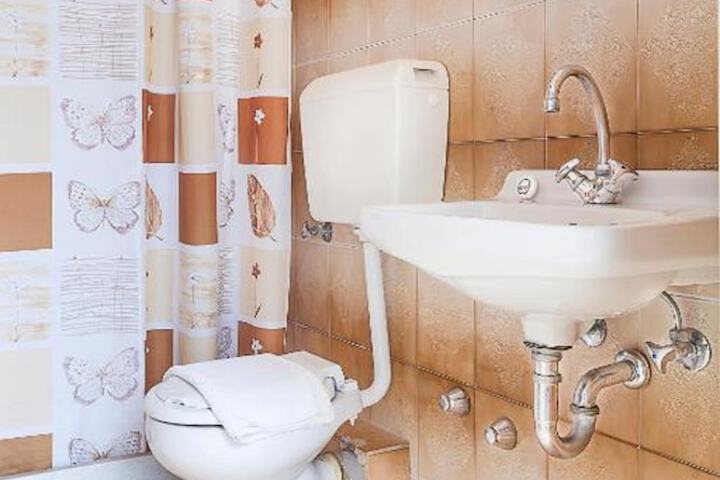 Bath Interior