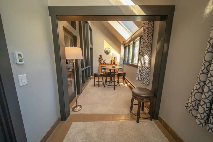 Room 2 of 23