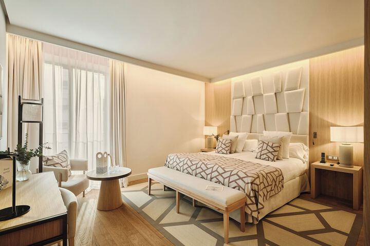 Room 10 of 71
