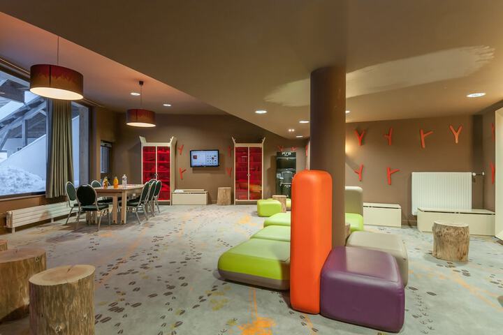 Hotel Interior 30 of 32