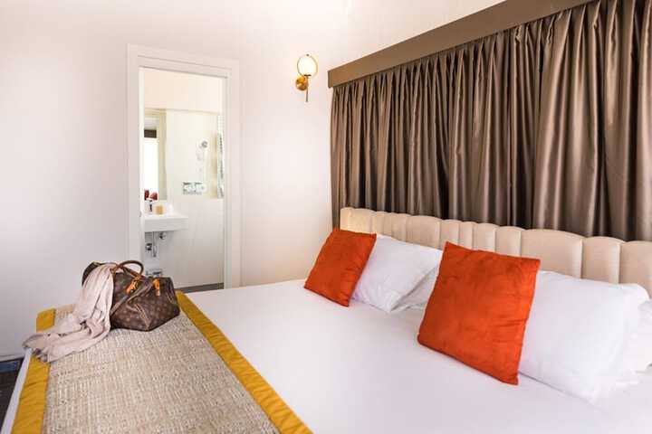 Room 46 of 147