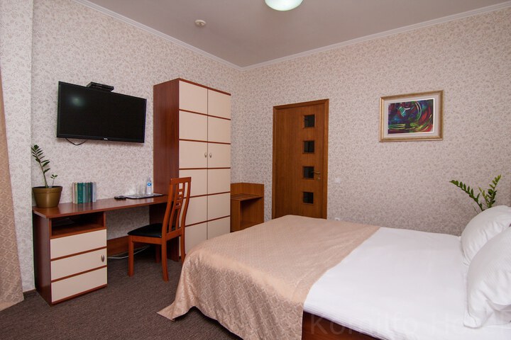 Room 26 of 81