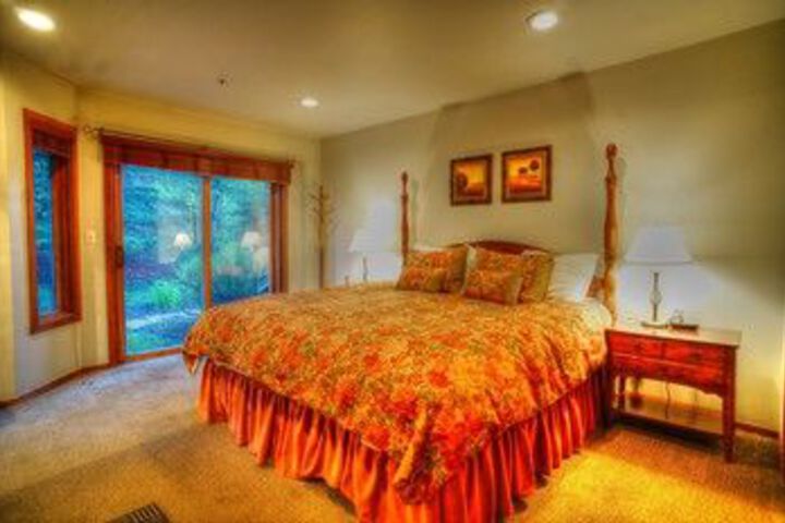 Room 19 of 32