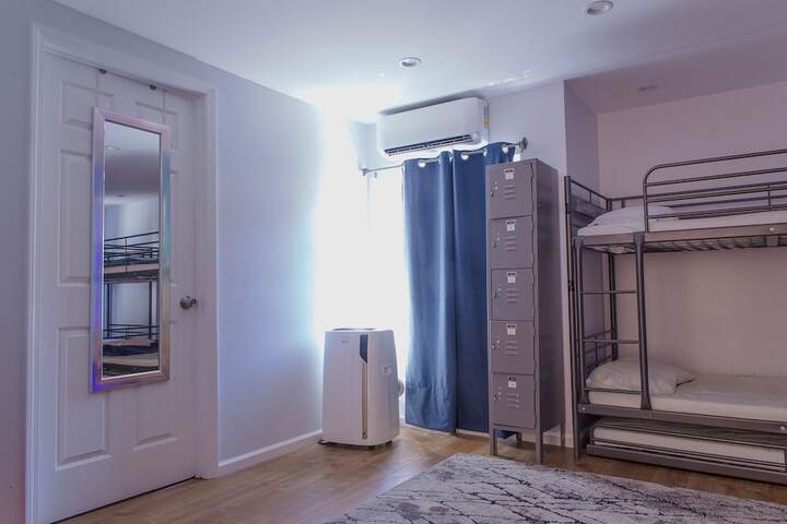Room 13 of 60