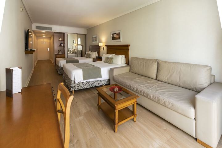 Room 16 of 71