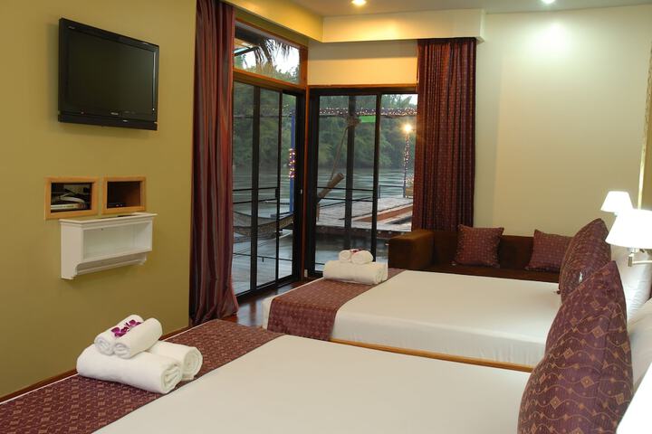 Room 3 of 35
