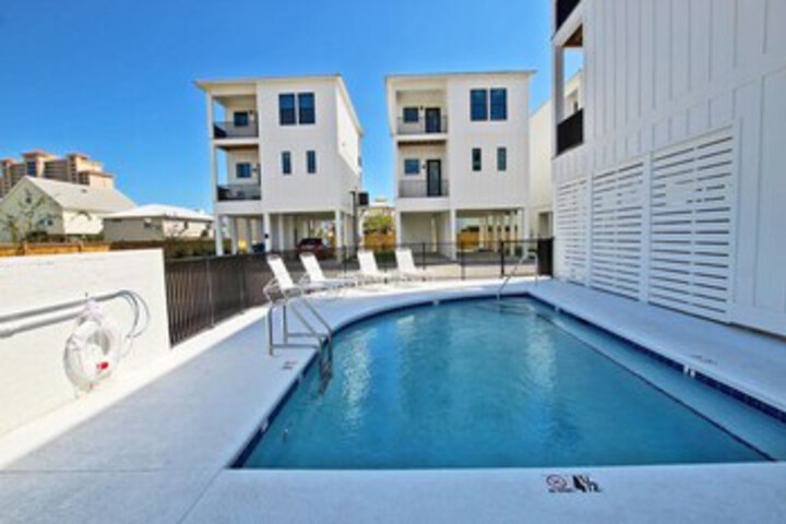 Sea Breeze at Villas at Playa Grande by Youngs Suncoast in Gulf Shores, AL