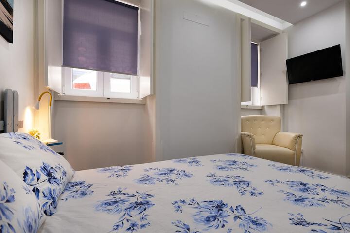 Room 3 of 17
