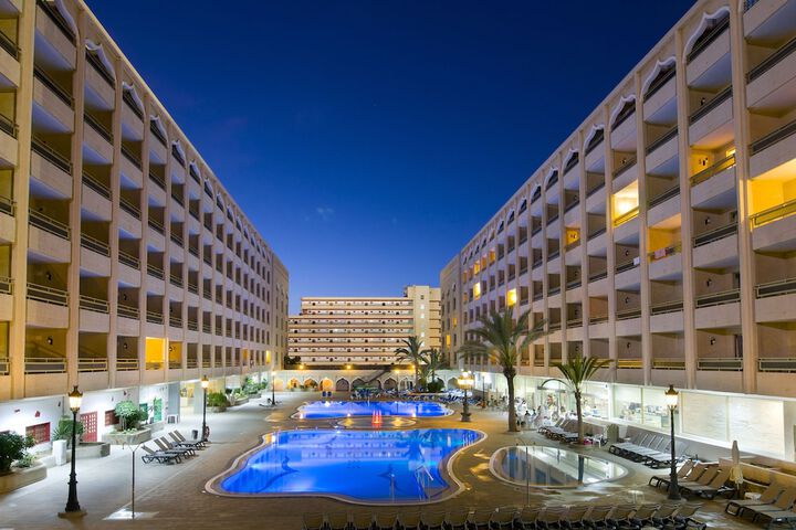 Pool Hotel