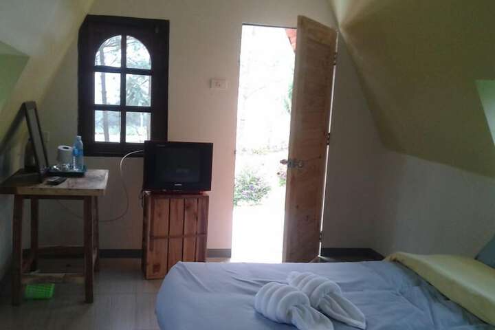 Room 11 of 24