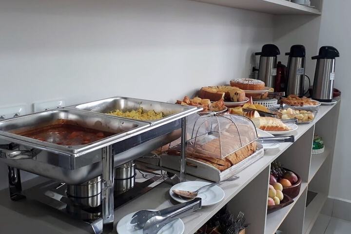 Breakfast/Coffee Service 25 of 44