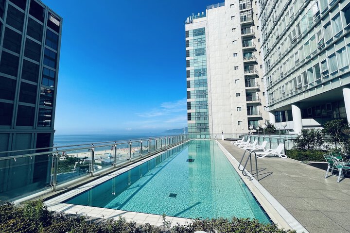 Pool 102 of 124