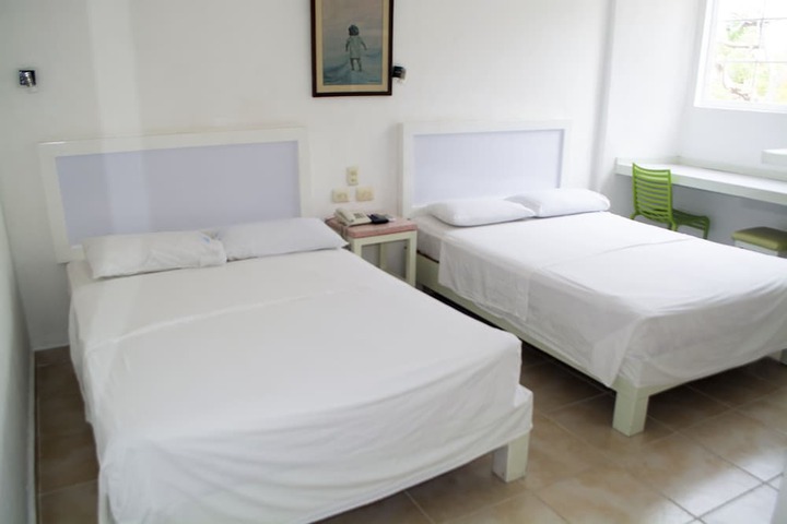 Room 10 of 42