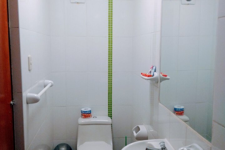 Room 33 of 42