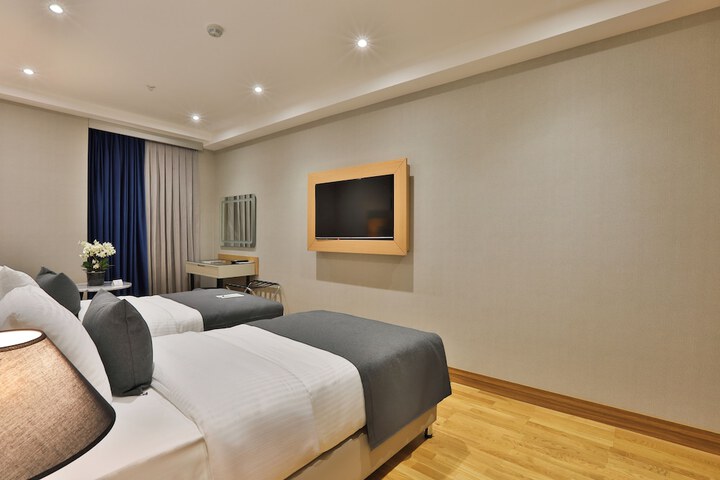 Room 20 of 63