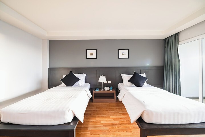 Room 33 of 139