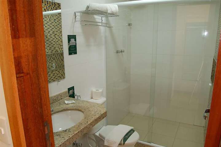 Room 9 of 43