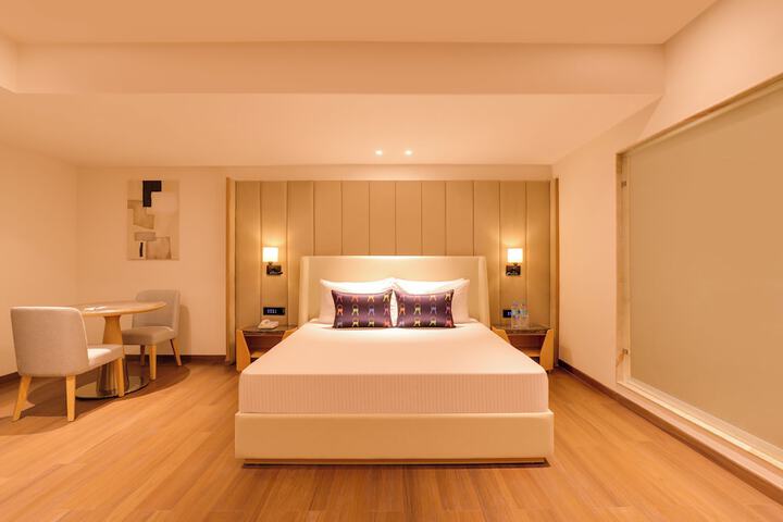 Room 15 of 47