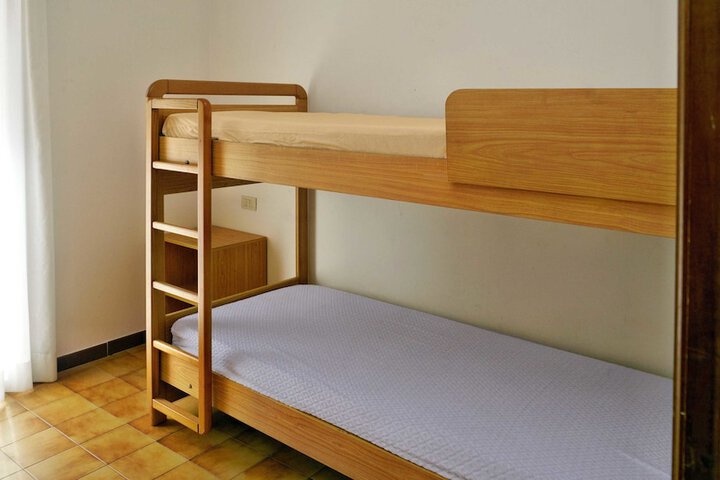 Room 20 of 85