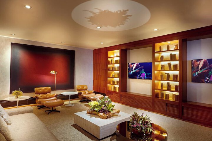 Lobby Photos