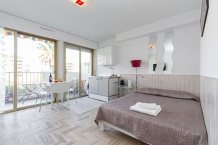 Maubourg Studio