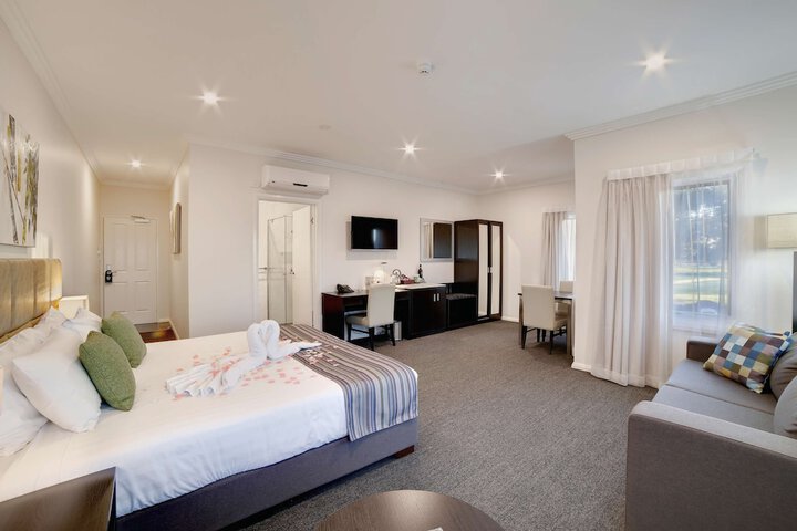 Room 19 of 68