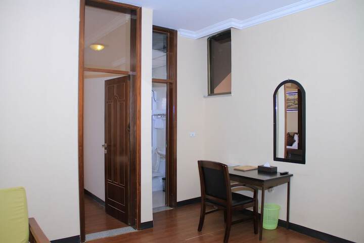 Room 15 of 96