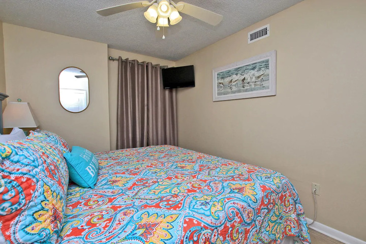 Room 2 of 7