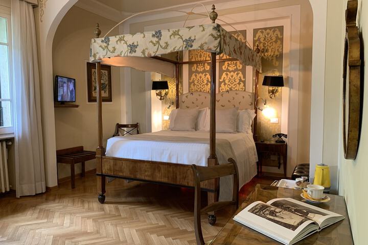 Room 21 of 129