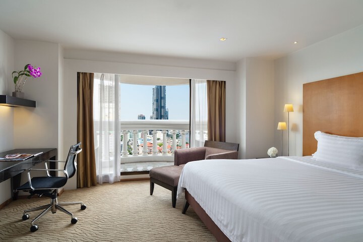 Room 35 of 220