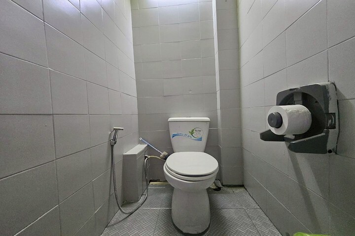 Room 68 of 94