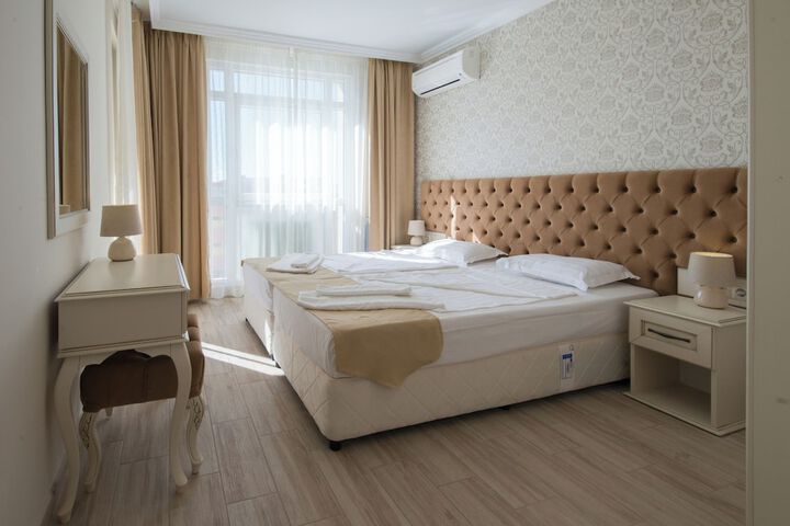 Room 4 of 46