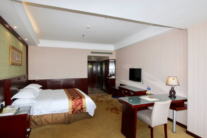 Room 5 of 14