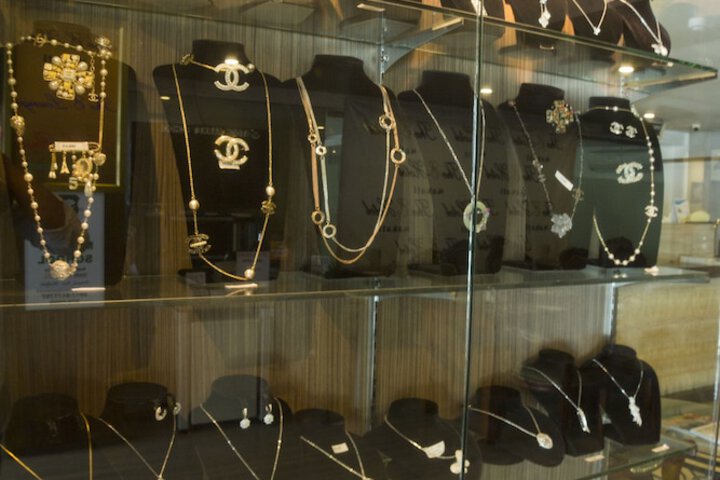 Gift Shop 13 of 20
