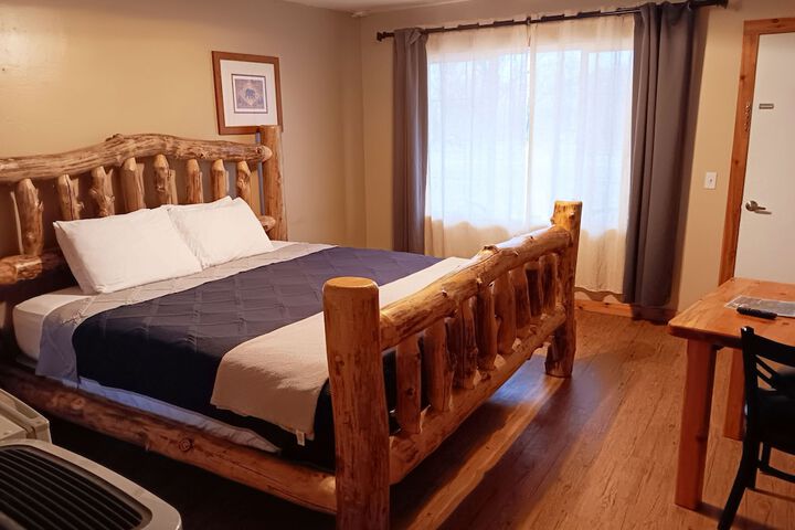 Room 11 of 20