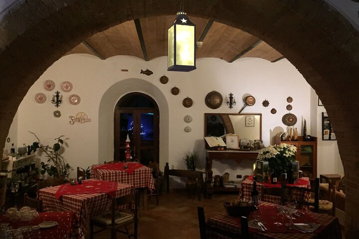 Dining 10 of 15