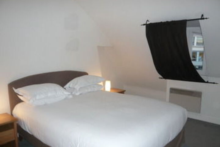 Room 16 of 71